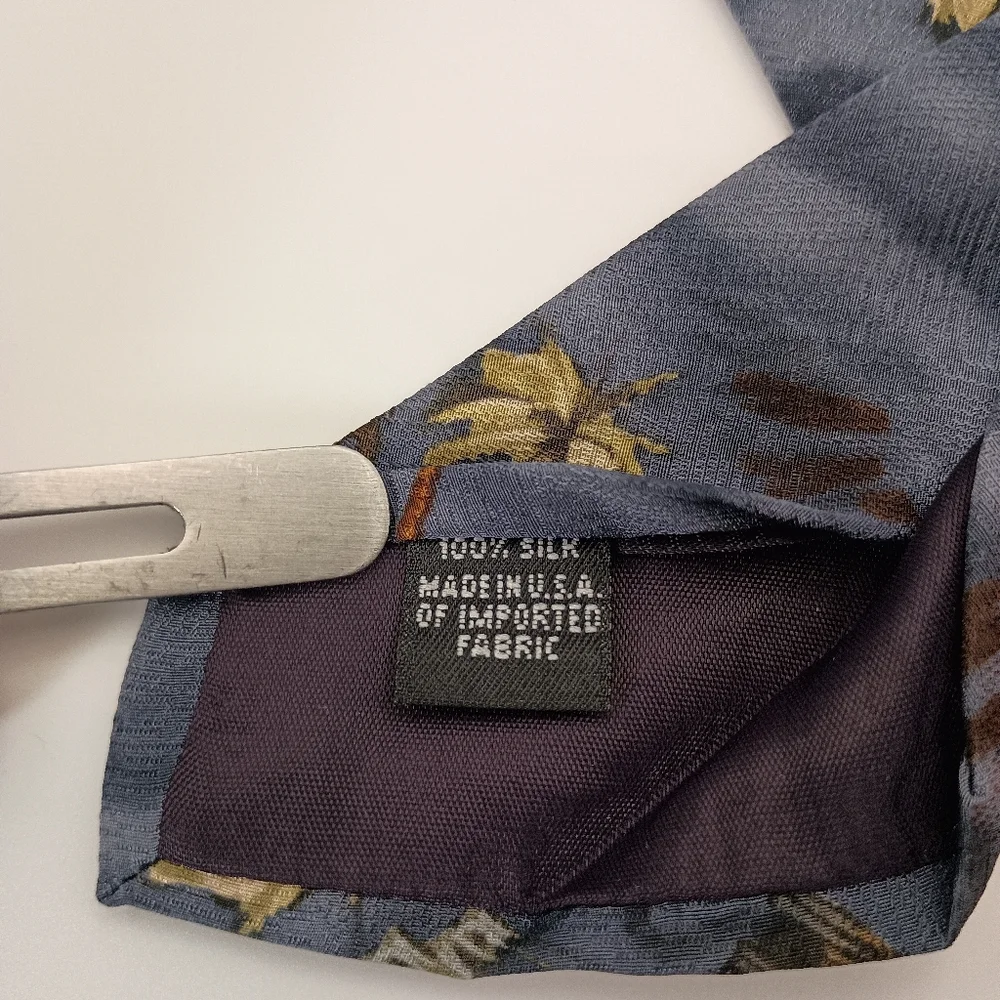 Vintage Tropicals by Tango 100% Silk Palm Tree Pattern Mens‎ Necktie